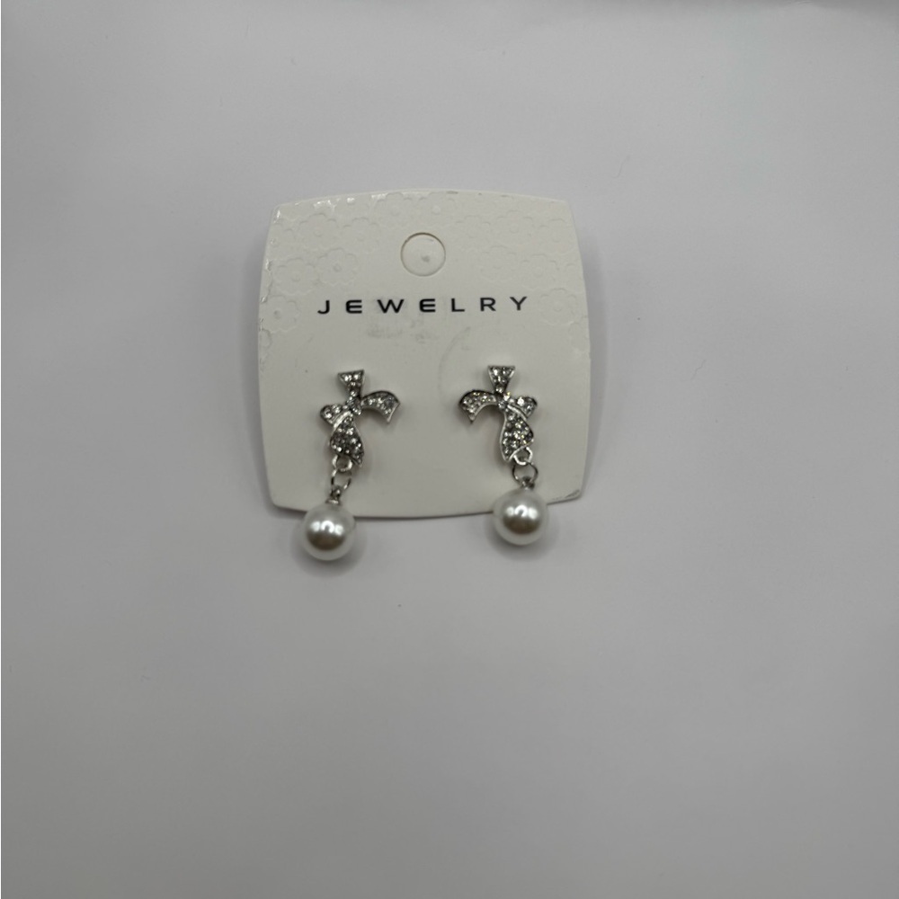 Elegant Silver and Pearl Drop Earrings